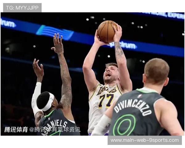 湖人队迎来重要比赛，争夺季后赛席位，湖人主场时隔8年再迎季后赛